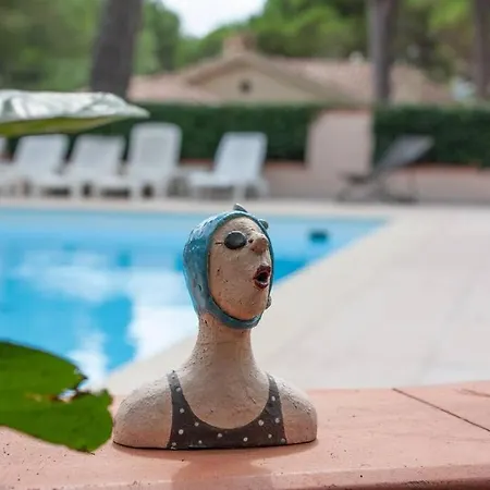 Cap With Sauna And Swimming Pool *